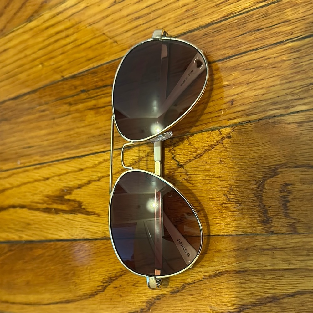 Juicy Couture Gold Frame Aviator Sunglasses